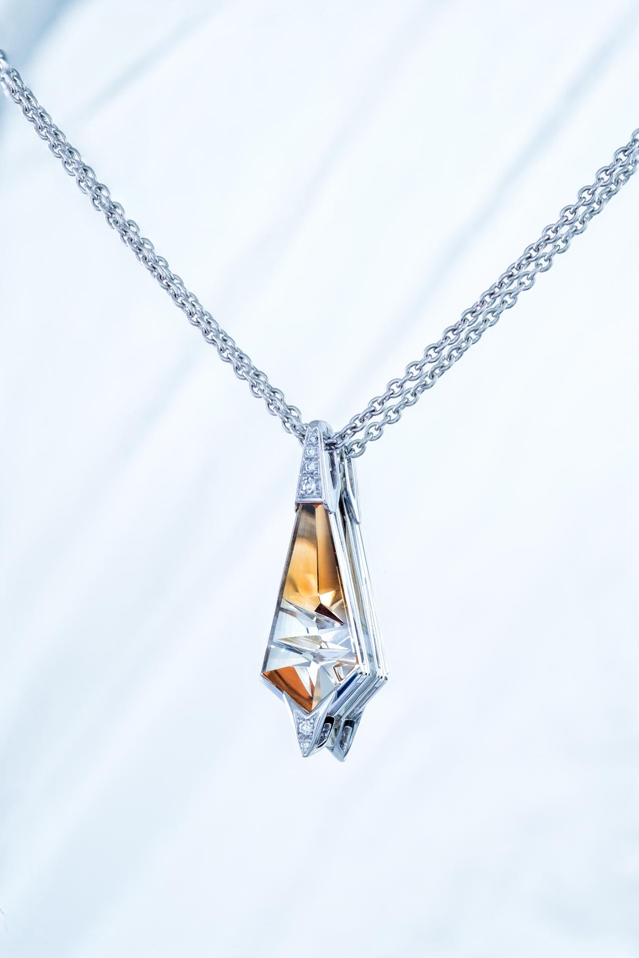 Pendentif ice arrow